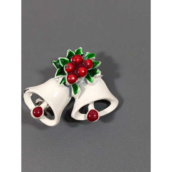 Vintage Christmas Bell Pin Brooch White Metallic Red holly Berry - Picture 7 of 8